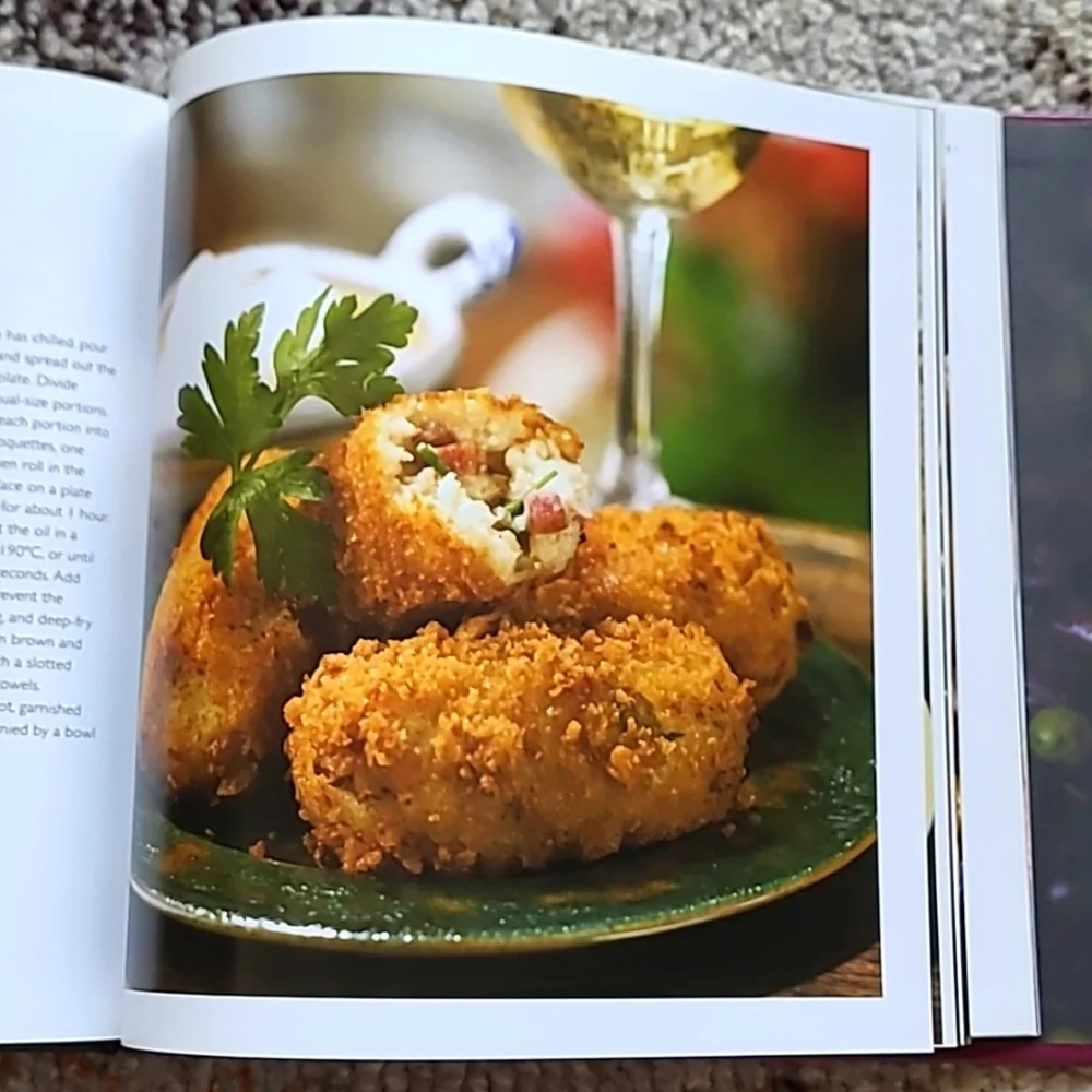 Hardcover Tapas Cookbook by Susan Tee, Vintage